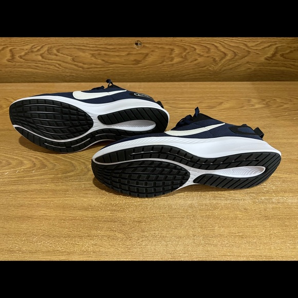 Nike RunAllDay 2 - CD0223-400 - Sz 14 - Picture 3 of 3